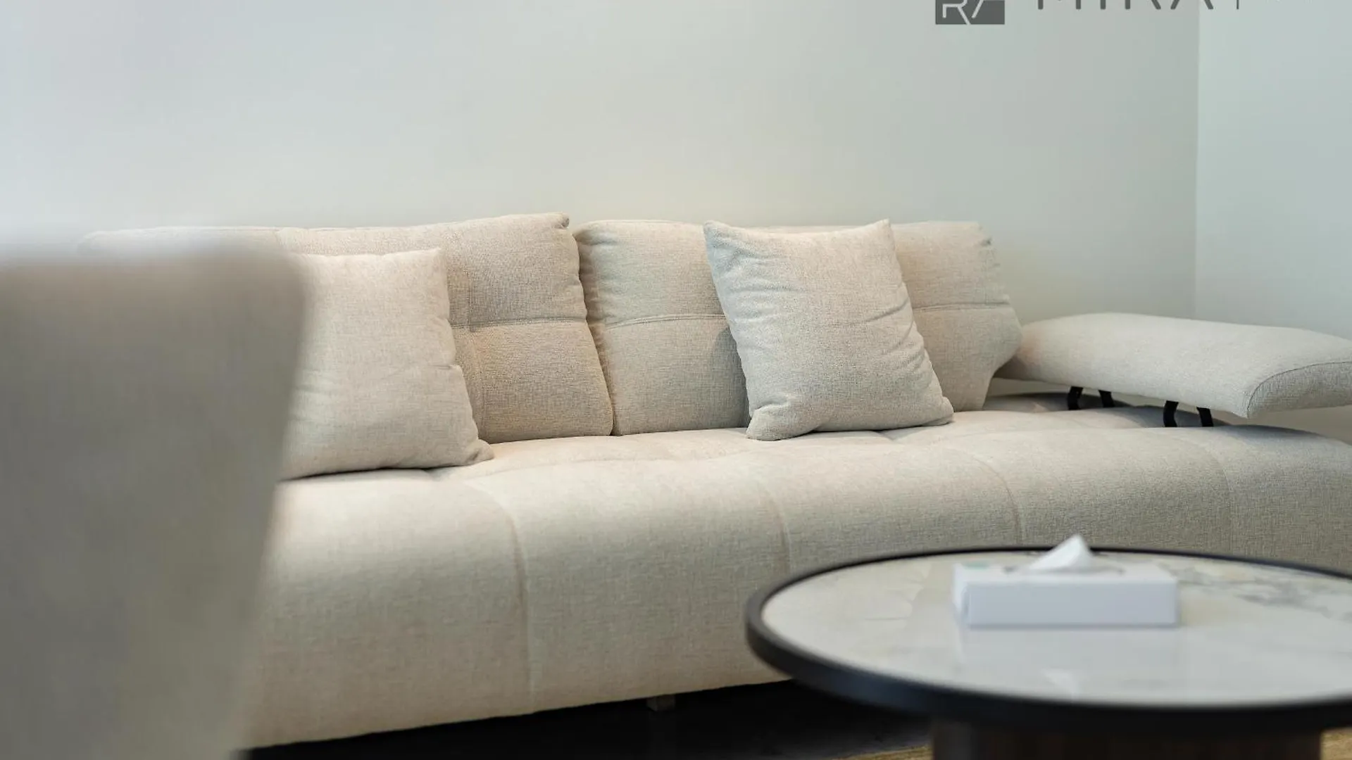 Mira Holiday Homes - Beautiful 2 Bedroom With Canal View In Business Bay Dubai Daire